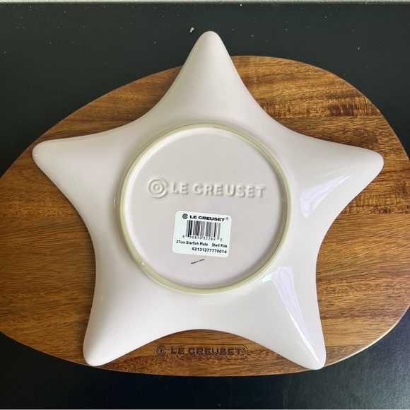 🧡NIB🧡LE CREUSET Medium Starfish Dish Shell Pink - Picture 5 of 8
